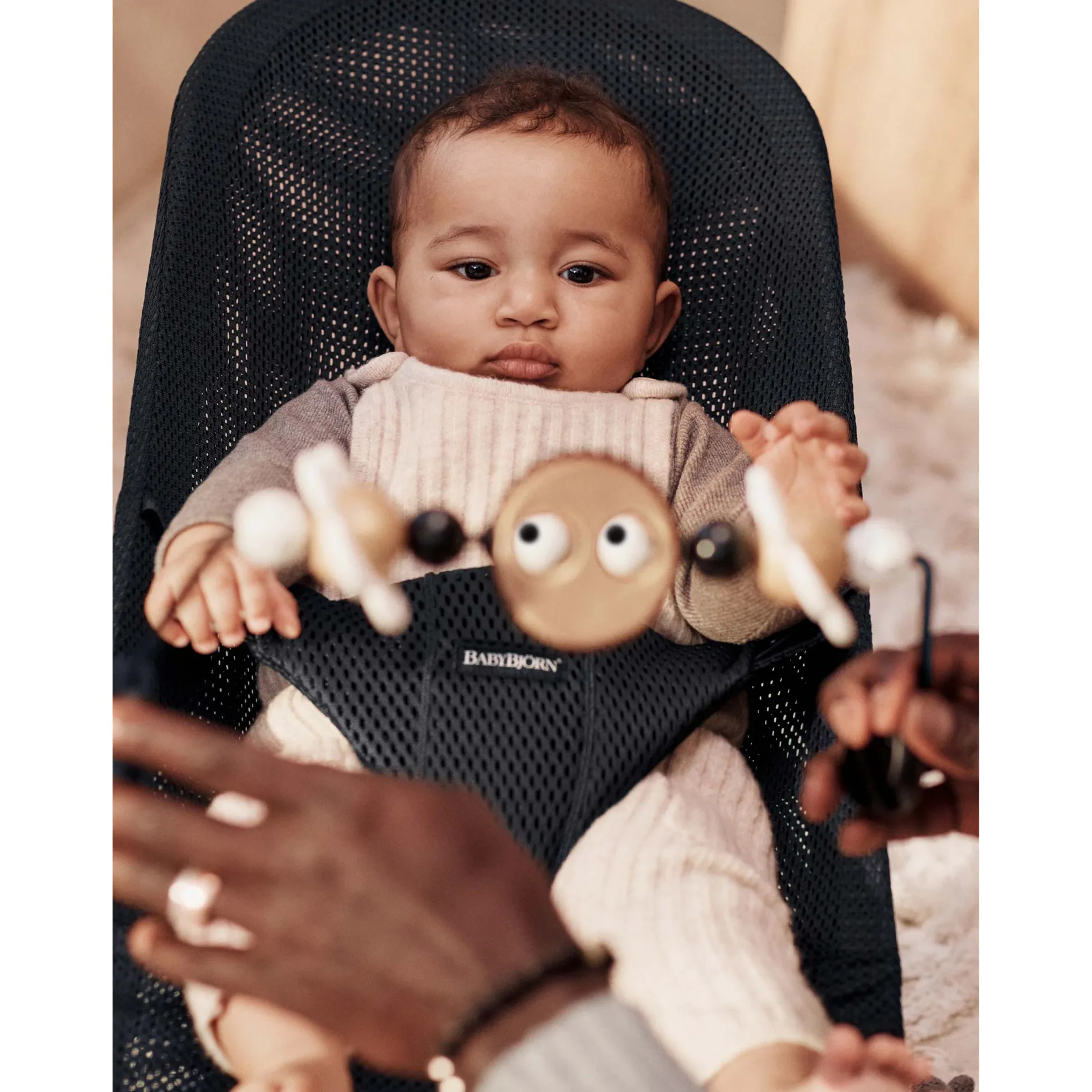 Arches*BabyBjörn Arche bois pour transat de Yeux espiègles Noir et Blanc