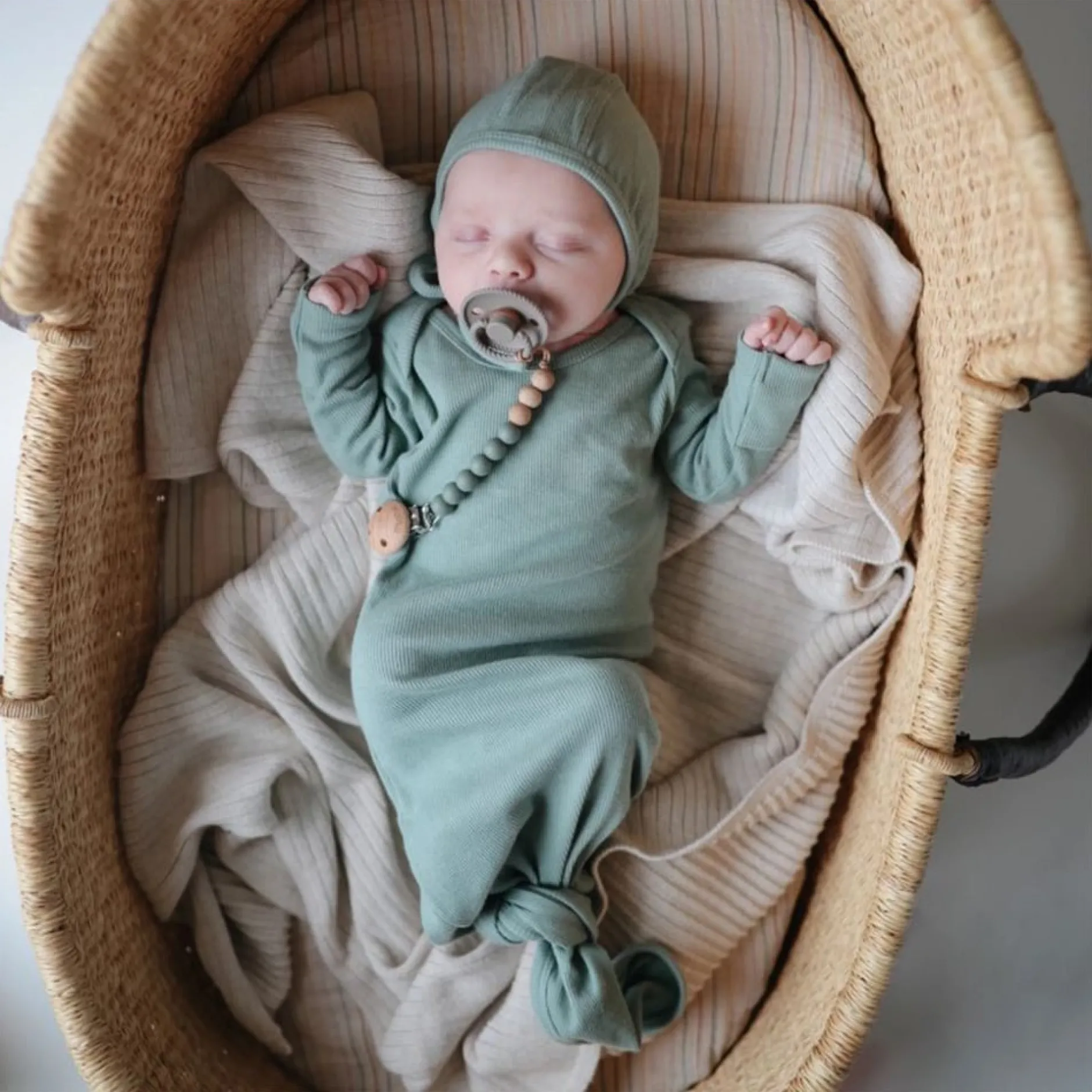 Attaches Sucettes*mushie Attache tétine Eva de Vert