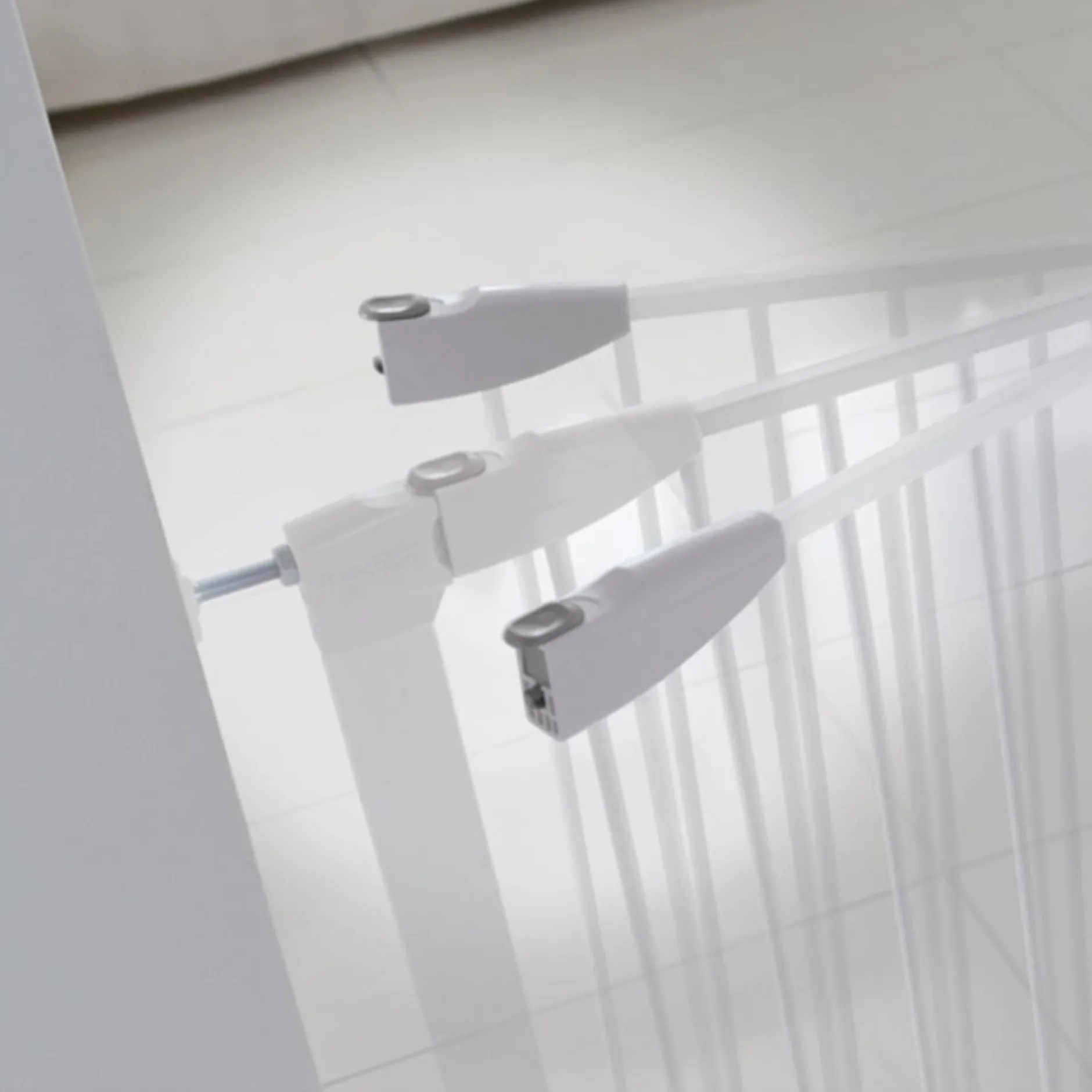 Barrières De Porte Et Escalier|Barrières De Porte*Munchkin Barrière de Sécurité Auto Close de Blanc