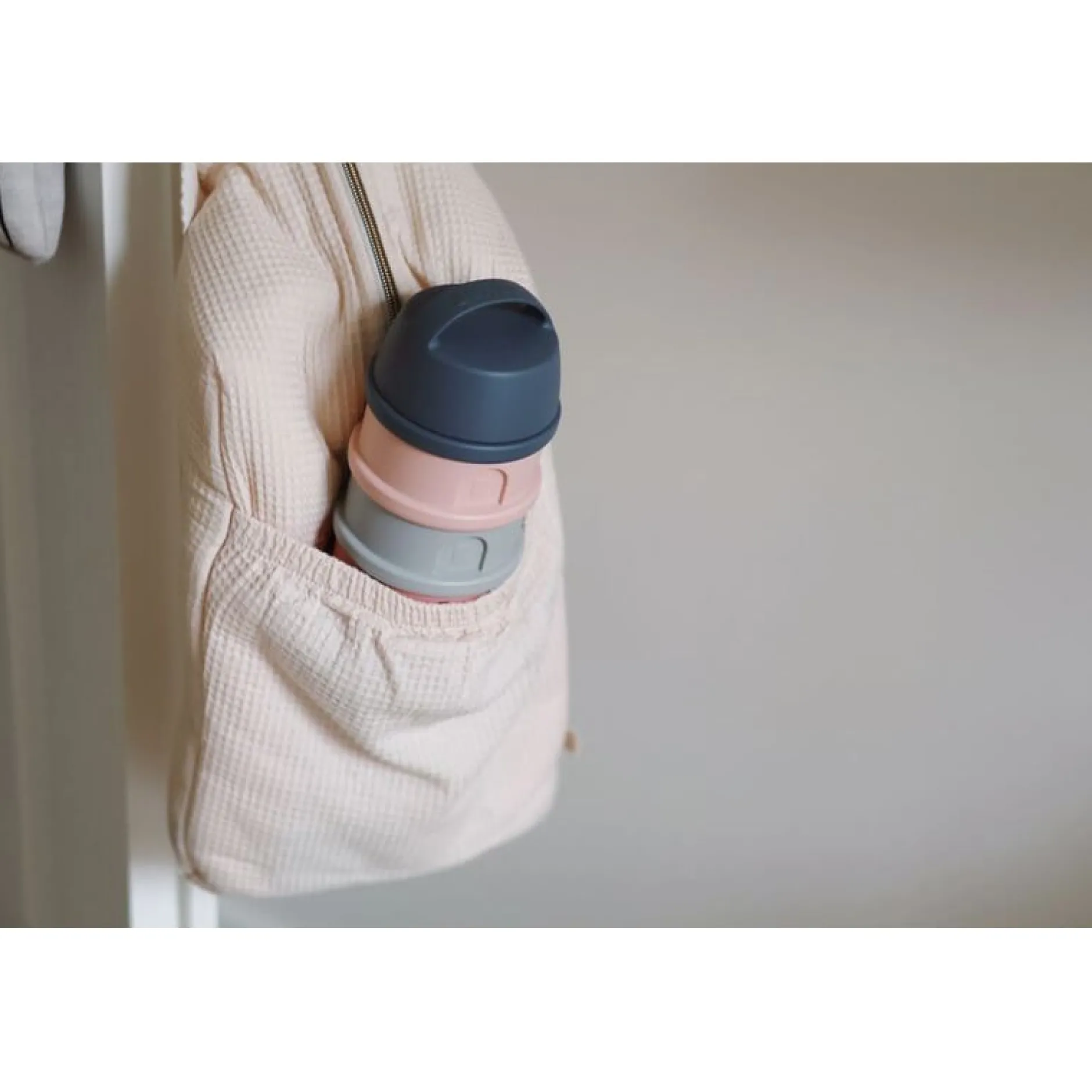 Doseurs*Béaba Boîte Doseuse 4 compartiments de Mineral Grey/Pink