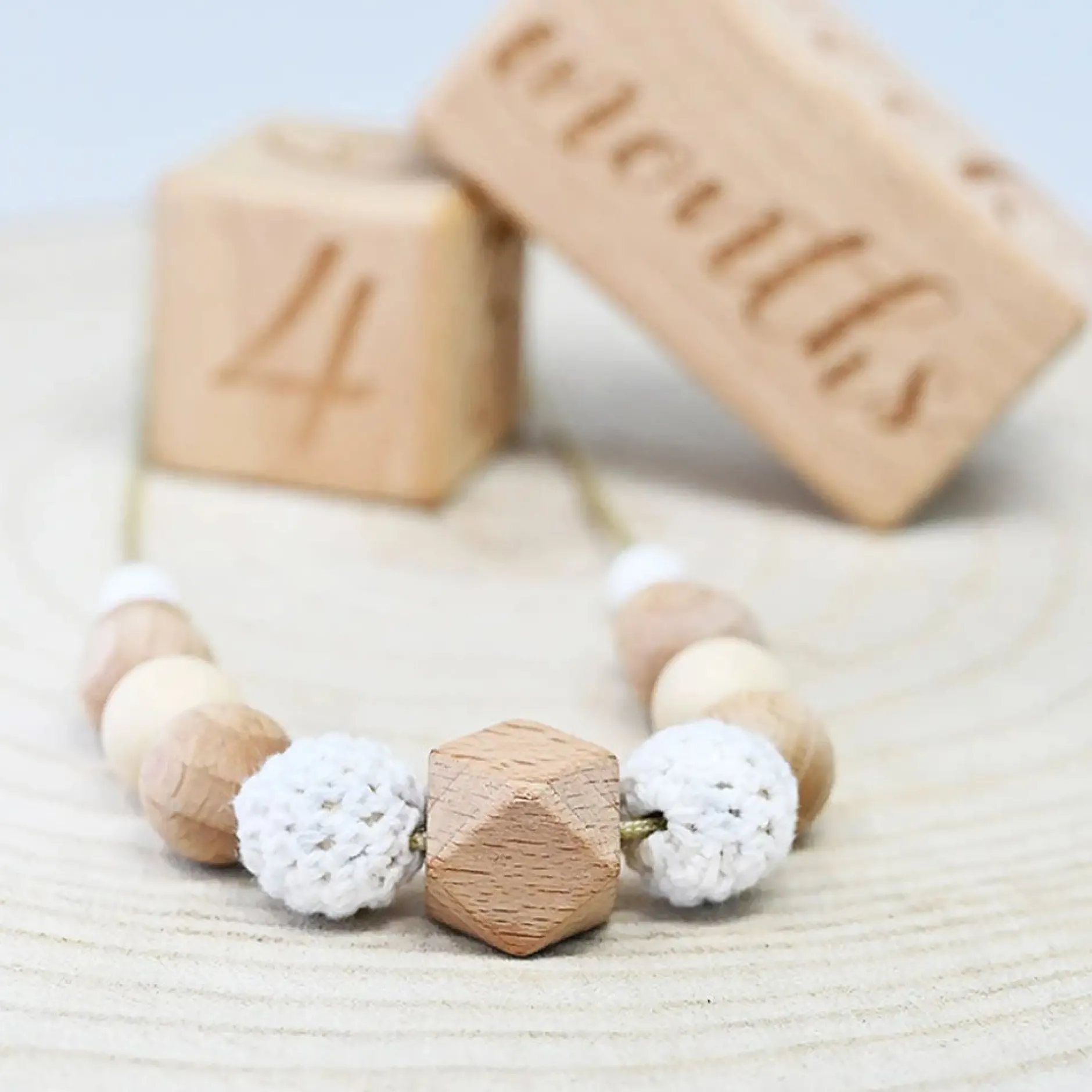 Bijoux|Soins & Beauté*Irréversible Collier d'allaitement et de portage de Blanc tissu et bois