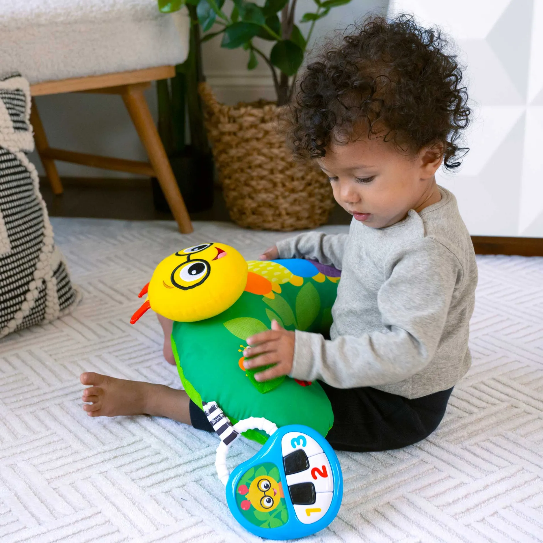Jouets D'Activités*Baby Einstein Coussin d'Activités Chenille de