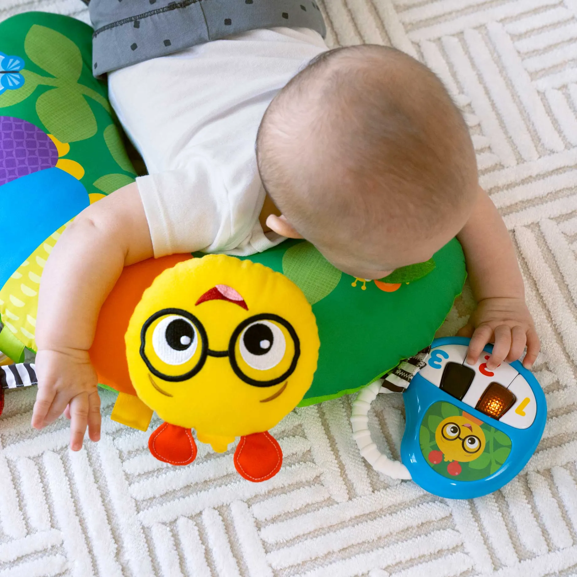 Jouets D'Activités*Baby Einstein Coussin d'Activités Chenille de