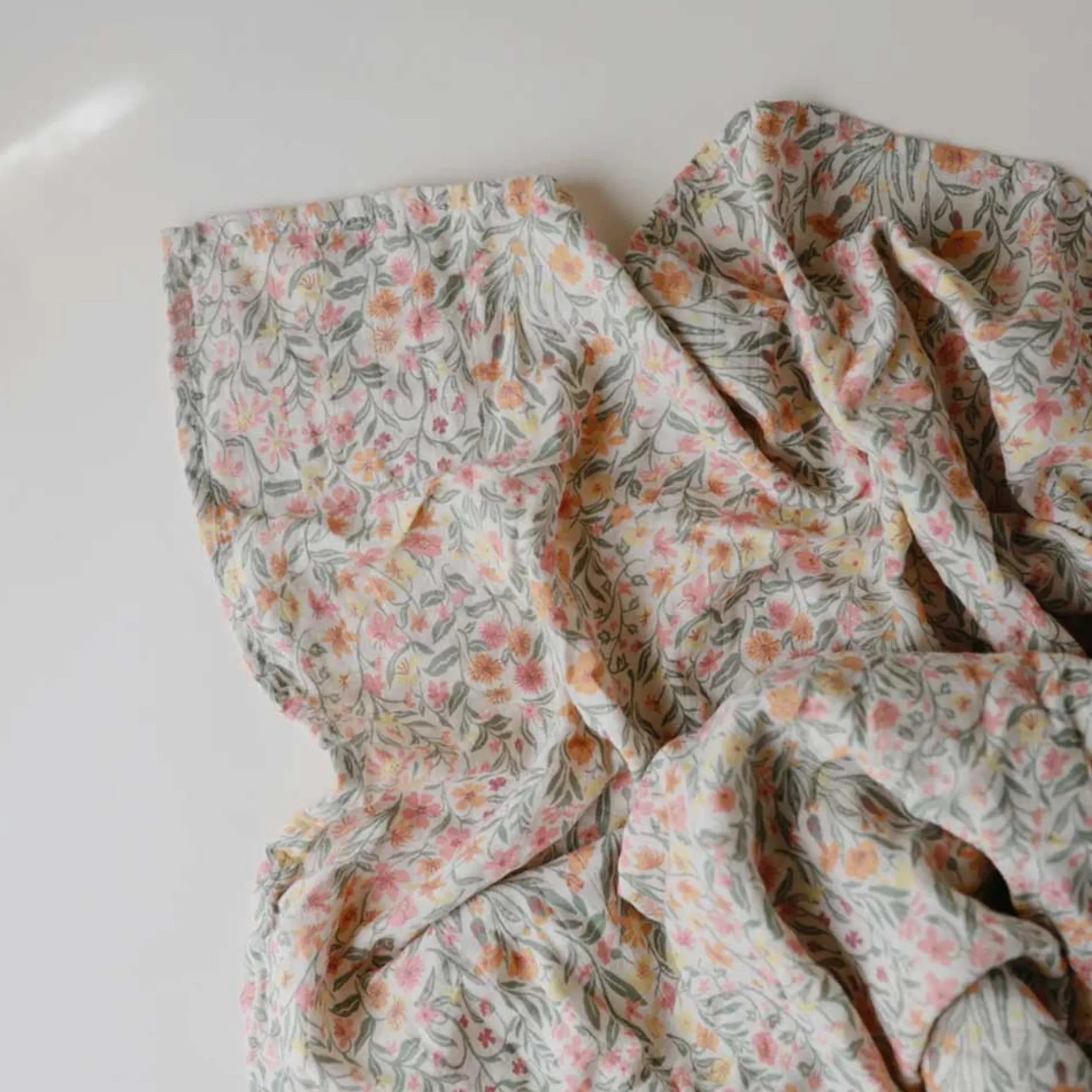 Couvertures*mushie Couverture d'emmaillotage de Pastel Blooms