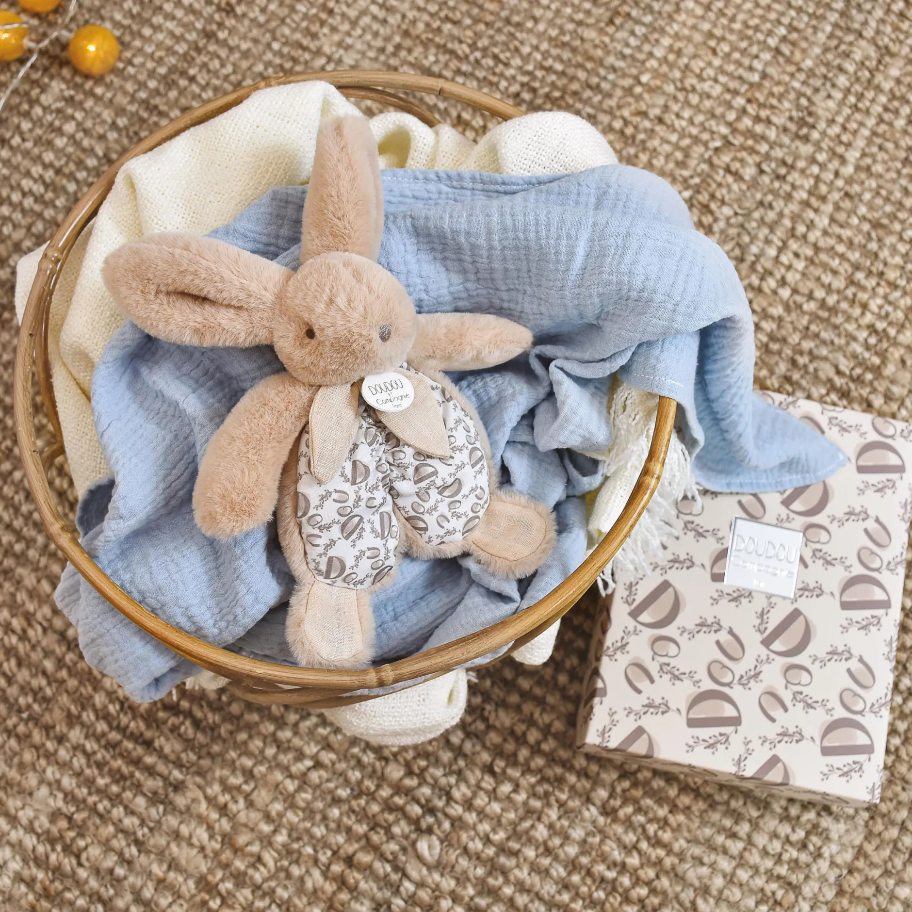 Doudous*Doudou et Compagnie Doudou plat Lapin DOUDOU® de Ocre
