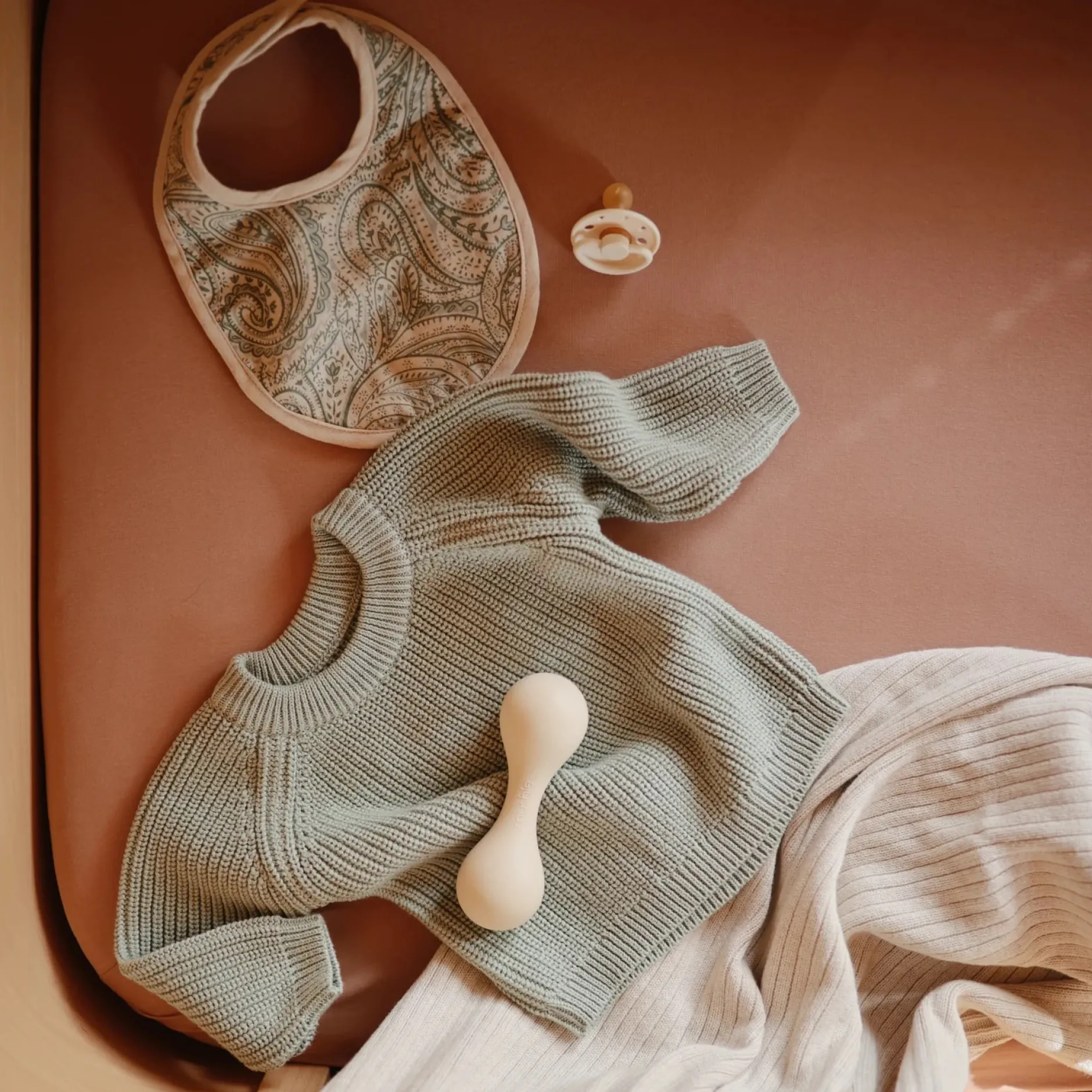 Bavoirs*mushie Lot de 2 bavoirs en mousseline de Vert Cachemire/Gris