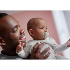 Sucettes*Philips AVENT Lot de 2 sucettes Ultra Air 0 - 6 mois de Beige / Gris