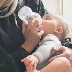 Tétines*Tommee Tippee Lot de 2 tétines Closer to Nature Débit rapide de Transparent