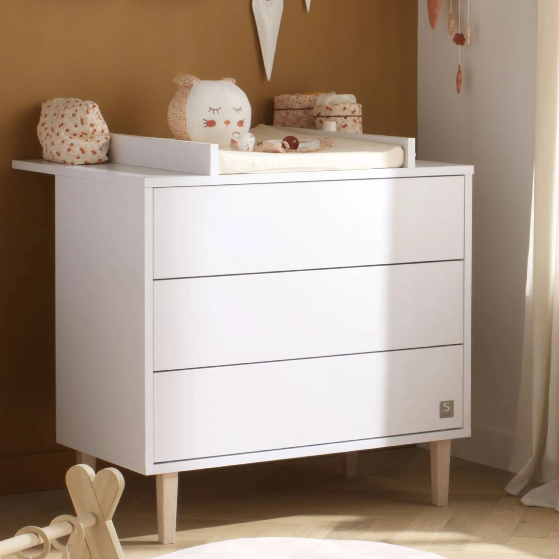 Plans À Langer|Plans*Sauthon Baby's Sweet Home Paloma Dispositif à langer 15 kg intégral - pour commode 3 tiroirs de Blanc neige