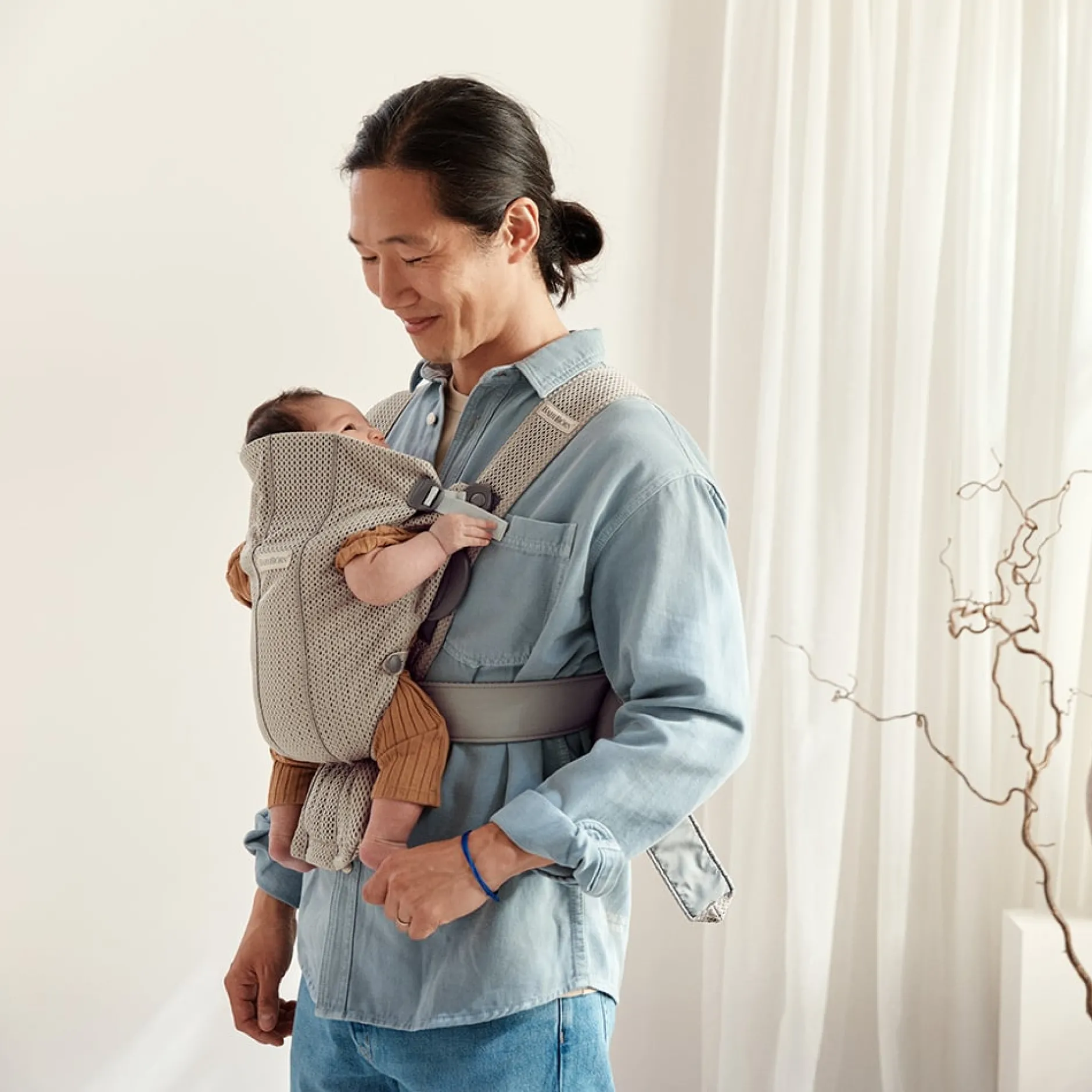 Porte Bébé Ventral|Tout Pour Vos Balades*BabyBjörn Porte-bébé Mini de Gris/Beige Mesh 3D