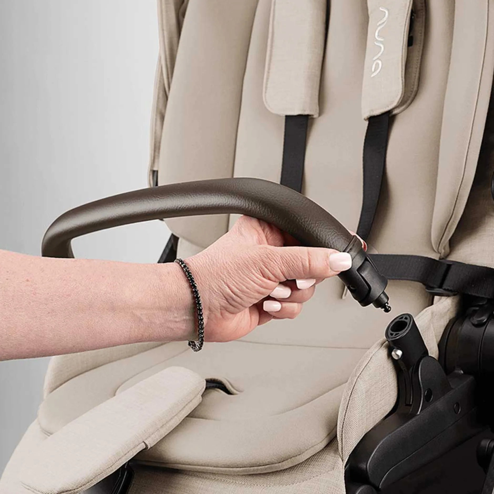 Tout Pour Vos Balades|Poussettes Polyvalentes*Nuna Poussette Swiv de Biscotti