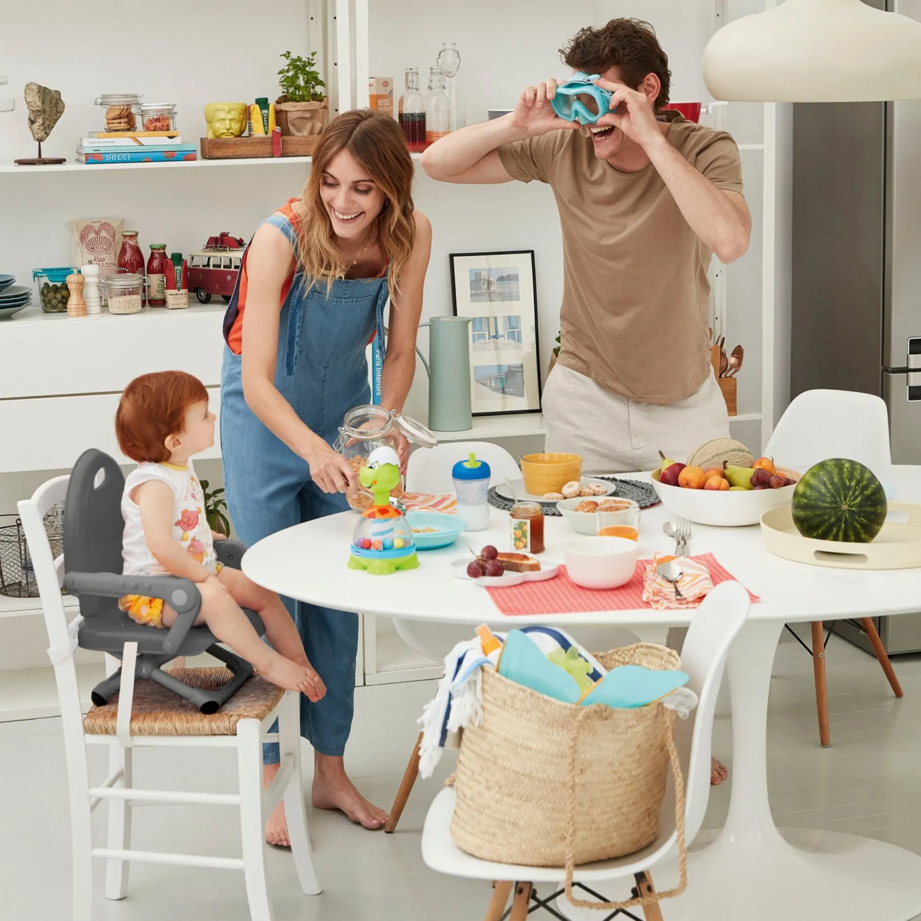 Rehausseurs*Chicco Rehausseur Pocket Snack de Dark Grey