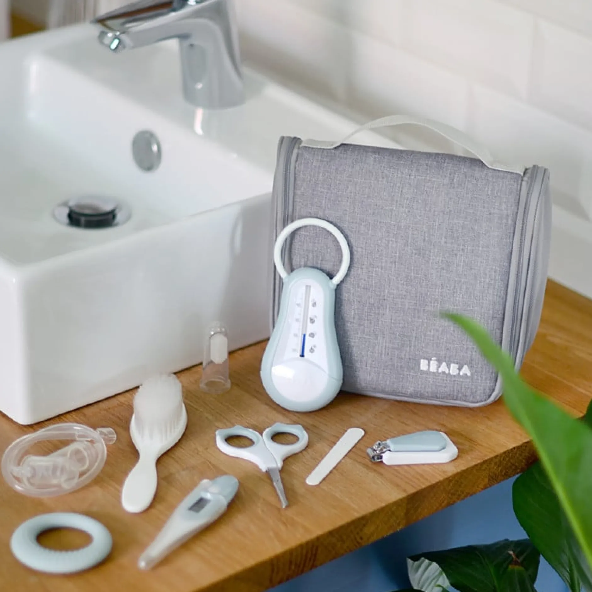 Trousses De Toilette*Béaba Trousse de toilette de Gris bleu